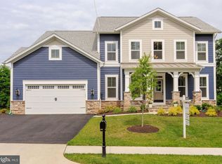 2408 Hurst St, Falls Church, VA 22043