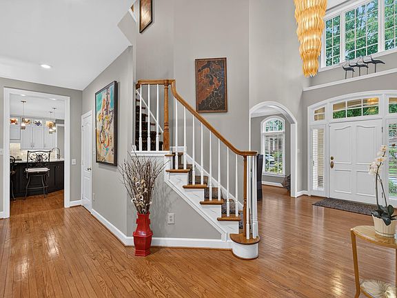 5th image of 11081 Pelham Manor Pl