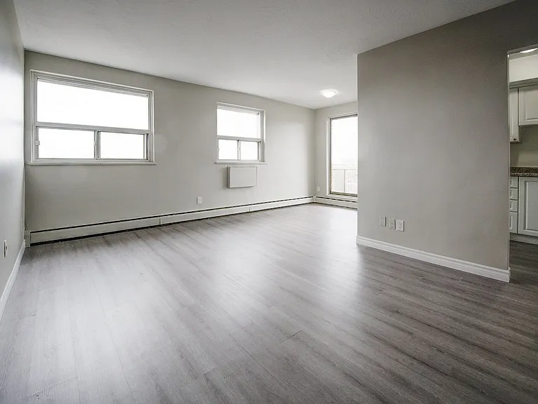12 Proctor Blvd — Photo 10