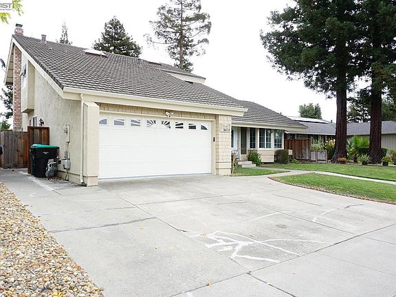 3rd image of 3653 Pimlico Dr