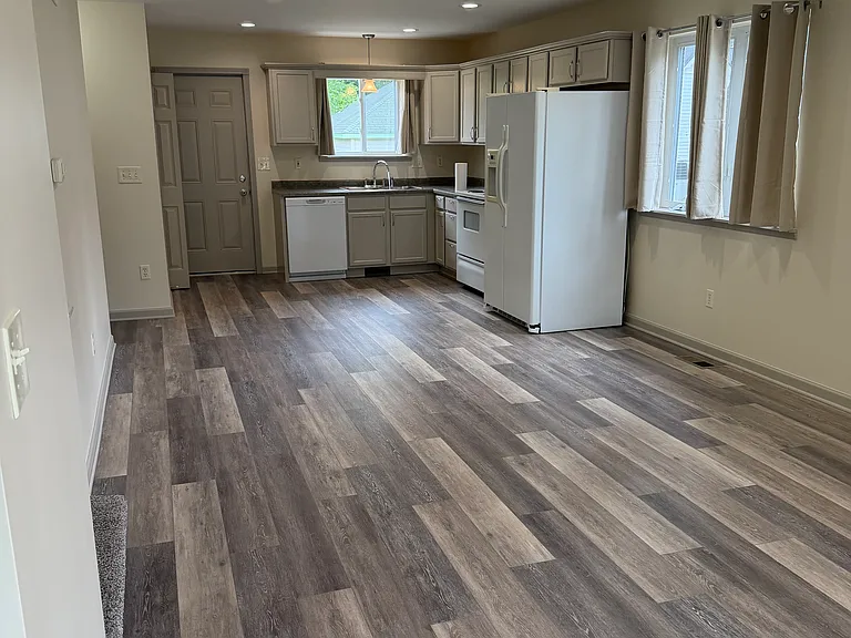 216 N Hickory St #216 — Photo 3