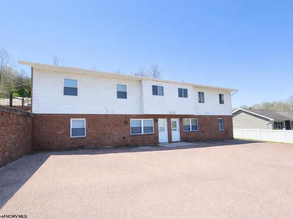 1549 Bergamont St, Morgantown, WV 26505