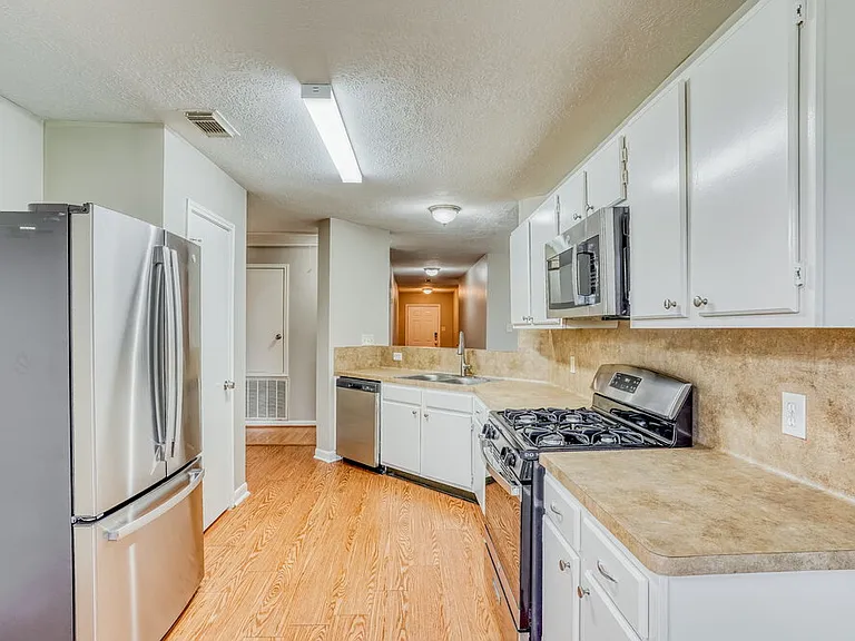 16115 Purpleridge Ct — Photo 7