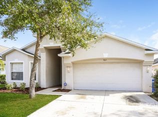 907 NE 15th St, Ruskin, FL 33570