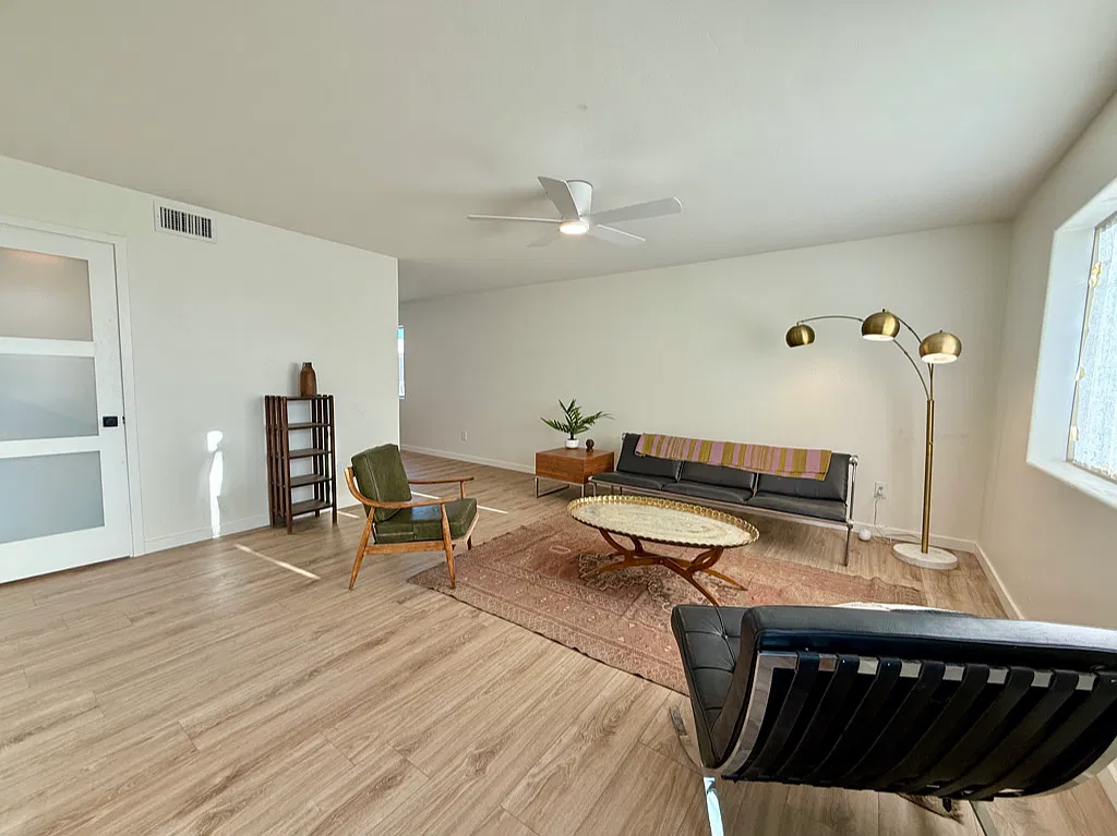 1036 N Anita Ave — Photo 1