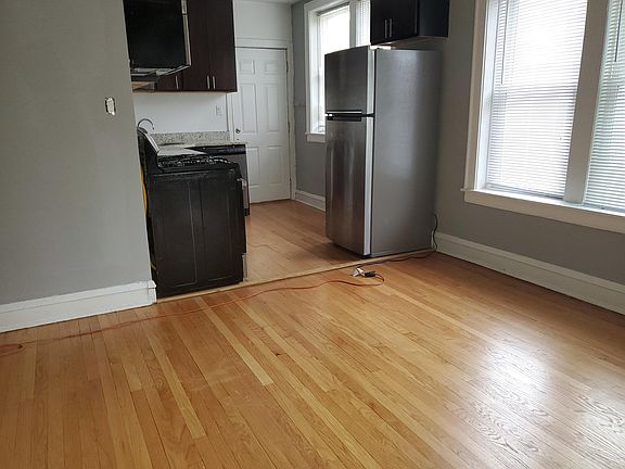 5th image of 3922 N Ashland Ave #3W