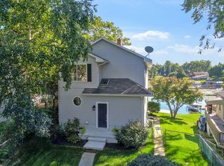 4153 Meyers Rd, Waterford, MI 48329