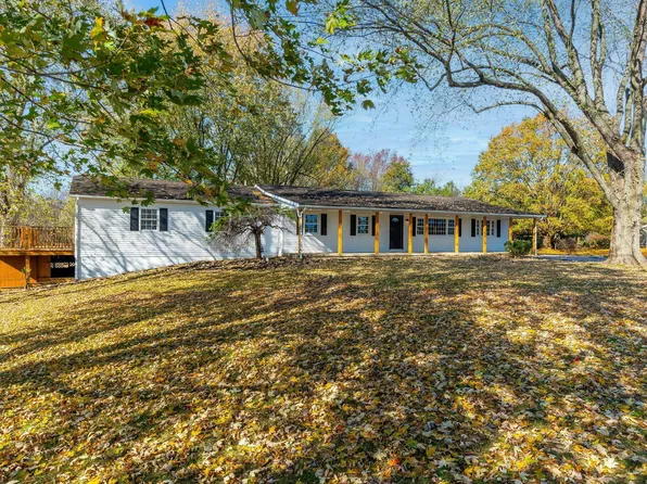 609 Gender Rd, Canal Winchester, OH 43110