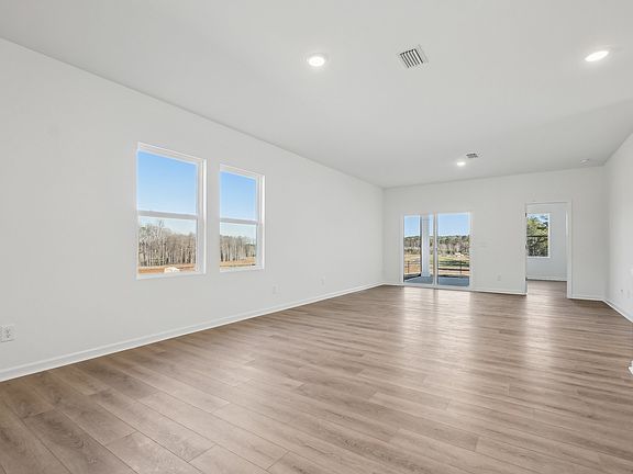 Middleton Farms - Timber Interior Image 3