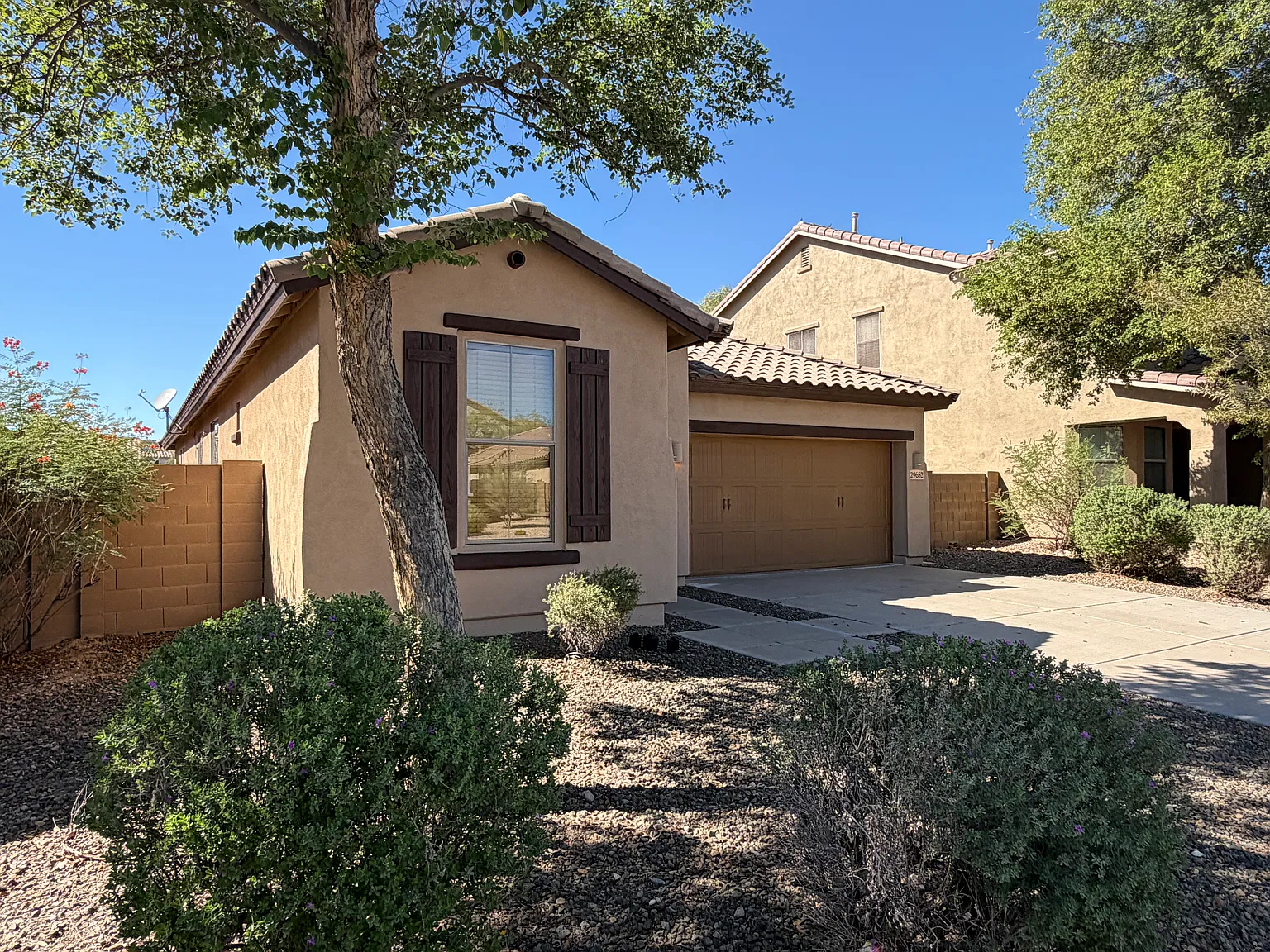 4 bed, 1820 sqft, $2,195 — Photo 3