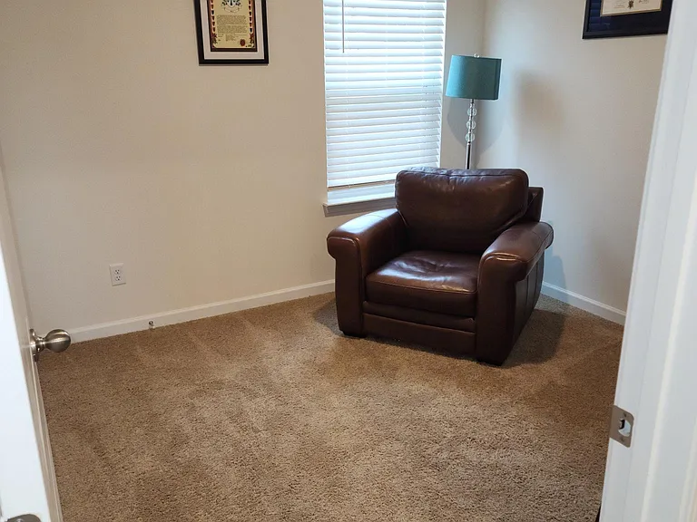 53 Thread Ln — Photo 28