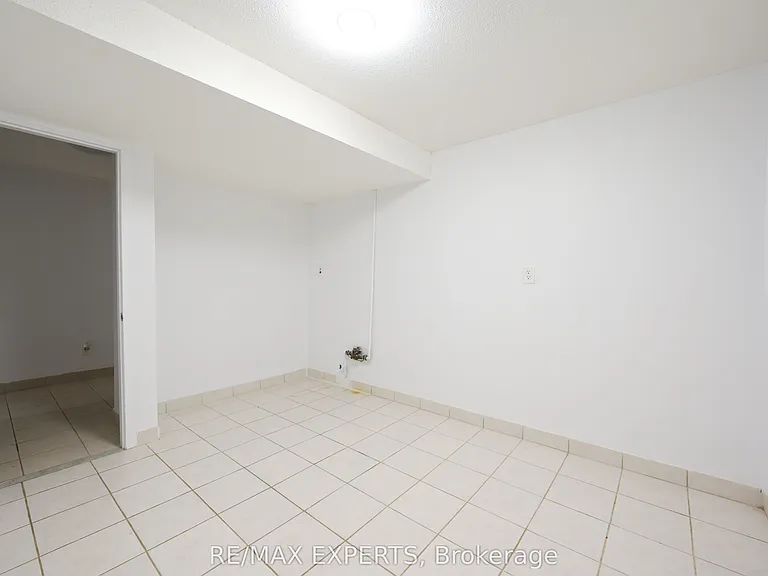 59 Silver Arrow Cres #BASEMENT — Photo 28
