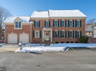 18479 Lanier Island Sq, Leesburg, VA 20176