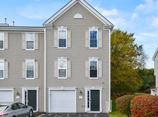 7 Buttercup Ln #7, South Grafton, MA 01560