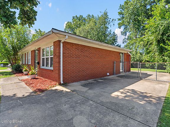 2nd image of 218 Mackie Ln