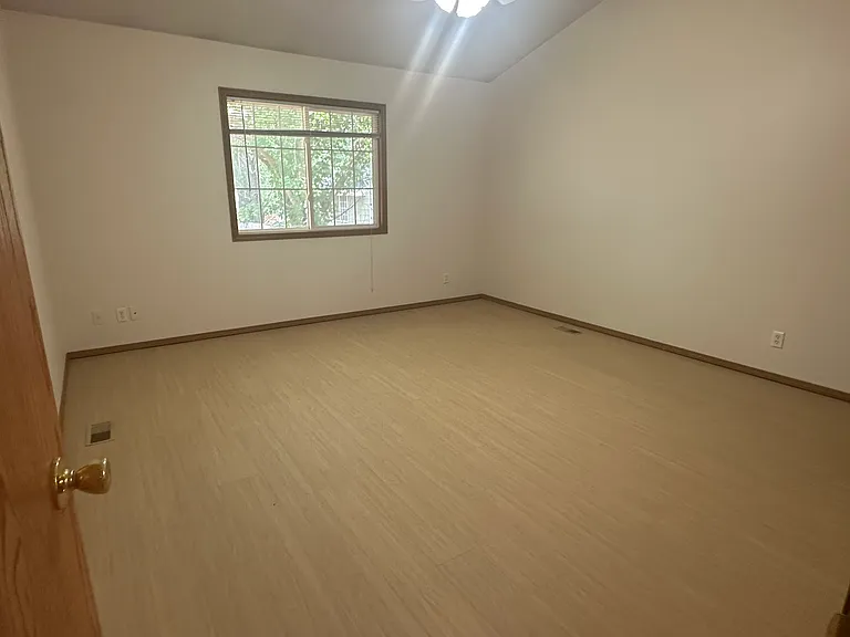 1324 N Rawhide St — Photo 6