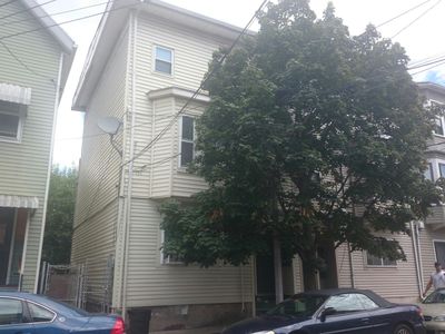 166 W 6th St #2, South Boston, MA, 02127