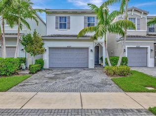 4547 NW 48th Ter, Tamarac, FL 33319