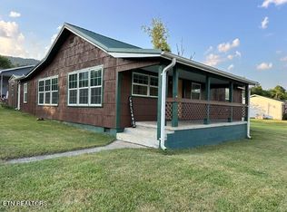 180 Beatty Rd, Rose Hill, VA 24281