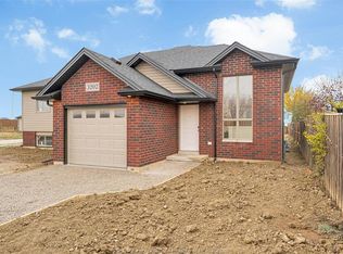 3202 Viola Cres, Windsor, ON N8N0A3