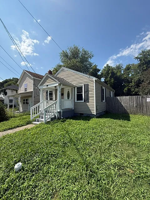 2 bed, $1,370 — Photo 2