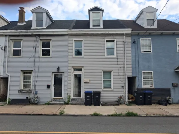 627 E Hector St, Conshohocken, PA 19428