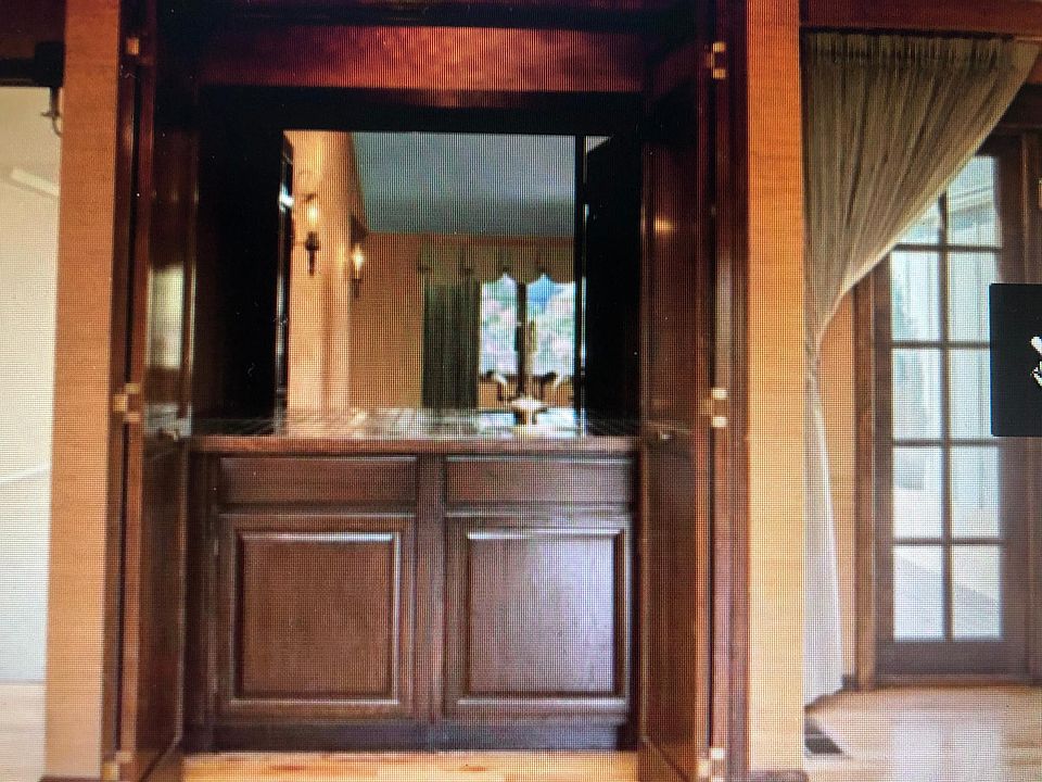 1st image of 109 Miramar Dr