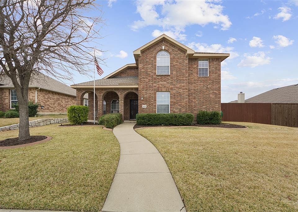 1st image of 1605 Lake Tawakoni Dr