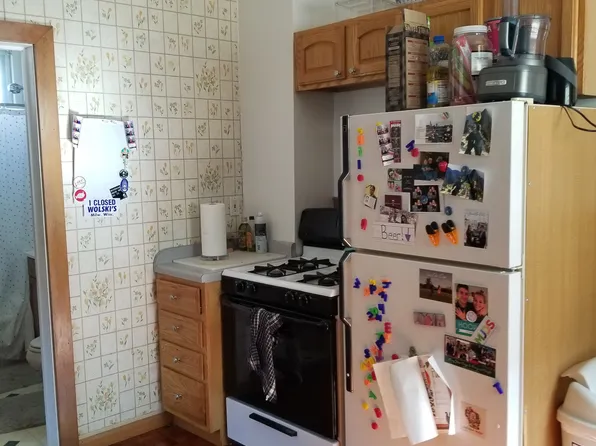 3229 N Newhall St, Milwaukee, WI 53211