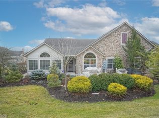 286 Sandover Dr, Aurora, OH 44202