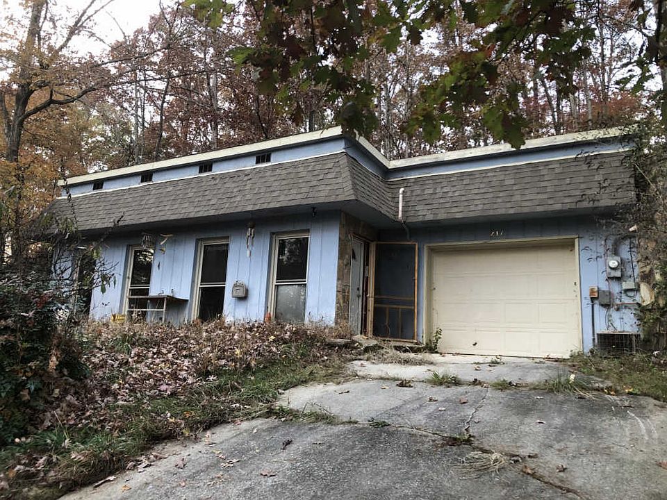2nd image of 217 Highland Dr SE