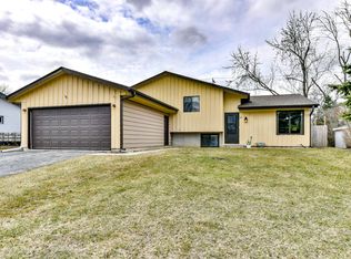 1307 Mukwonago Dr, Mukwonago, WI 53149