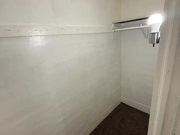 117 Kent St #4 — Photo 3