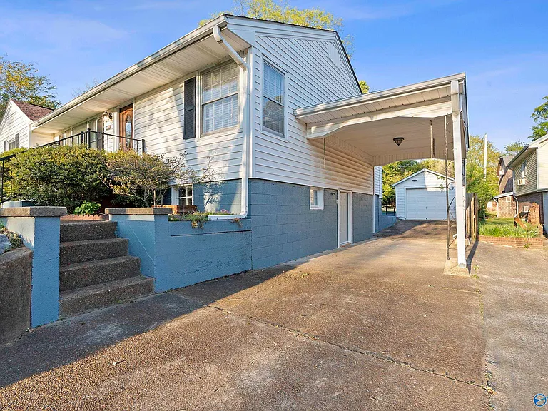 2209 California St SE — Photo 2