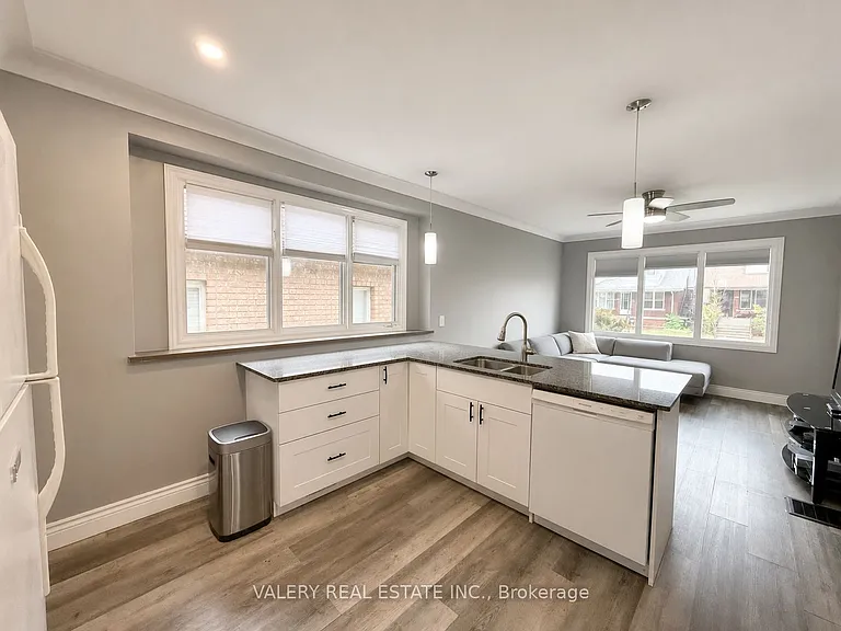 1102 Langlois Ave — Photo 6