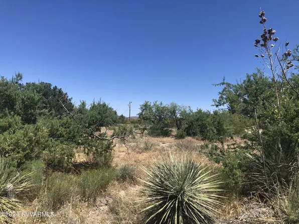 4411 E Roundup Road, Rimrock, AZ 86335