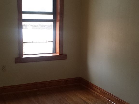 3rd image of 219 Sullivan Pl APT D6