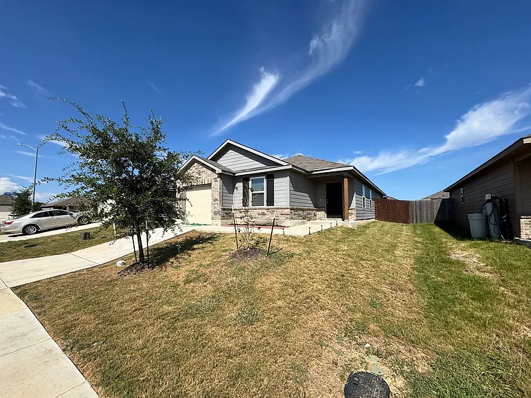 7618 Capstone Rdg — Photo 3