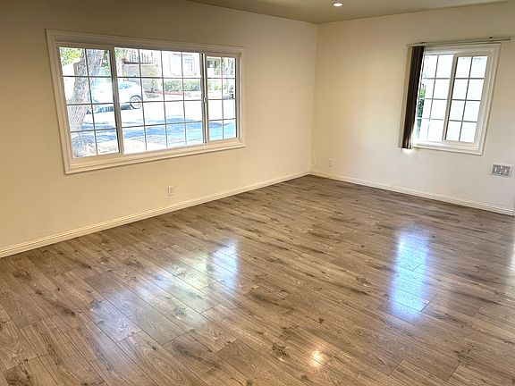 2nd image of 610 E Palm Ave