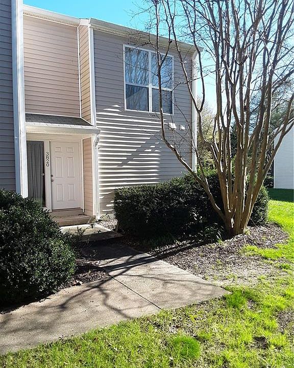 2nd image of 3820 Staffordshire Ln