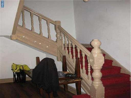 3rd image of 1827 W Ontario St