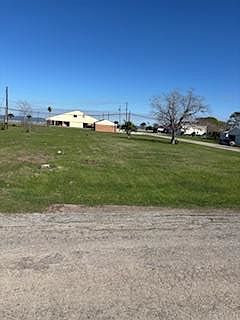 5th image of 108 Moore Ave