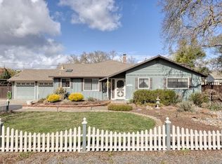 3827 Selvage Rd, Santa Rosa, CA 95401