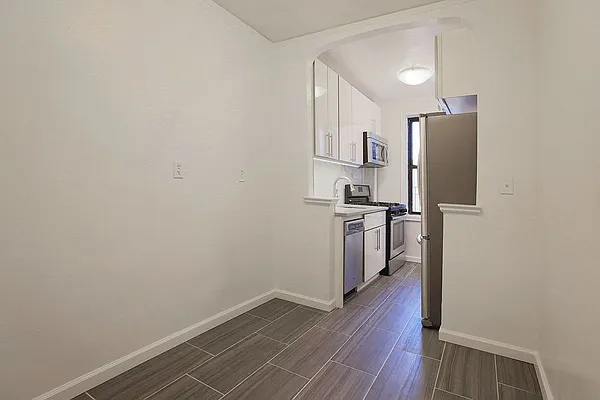 Rented by Waldstar Real Estate LLC | media 2