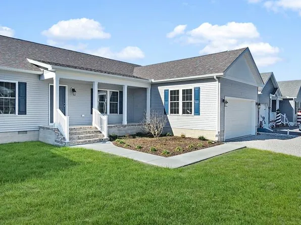 37322 Doubloon Dr, Greenbackville, VA 23356