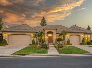 11230 N Knotting Hill Dr, Fresno, CA