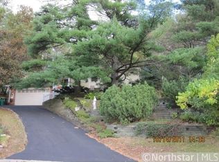 1450 Richards Ct, Eagan, MN 55122