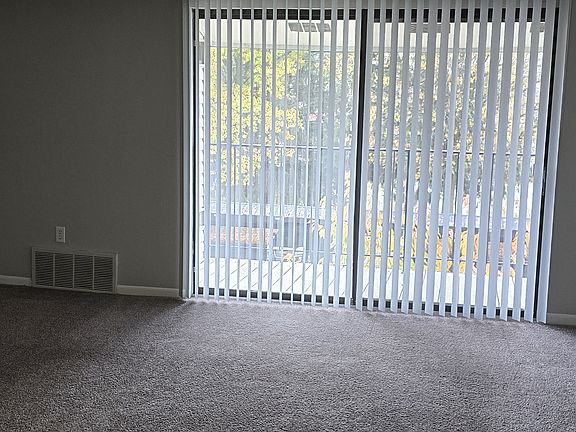 4th image of 3900 Whispering Way SE #147124