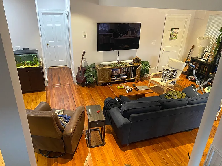 44 Mozart St #2 — Photo 2
