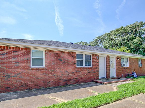 3rd image of 7919 Thompson Rd #A